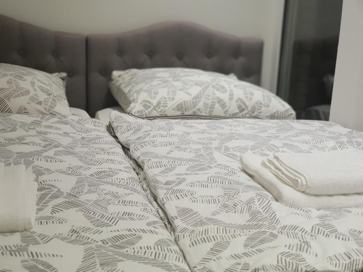 טרויסדורף Ferienwohnung Mit Jacuzzi Naehe Flughafen Koeln Bonn מראה חיצוני תמונה