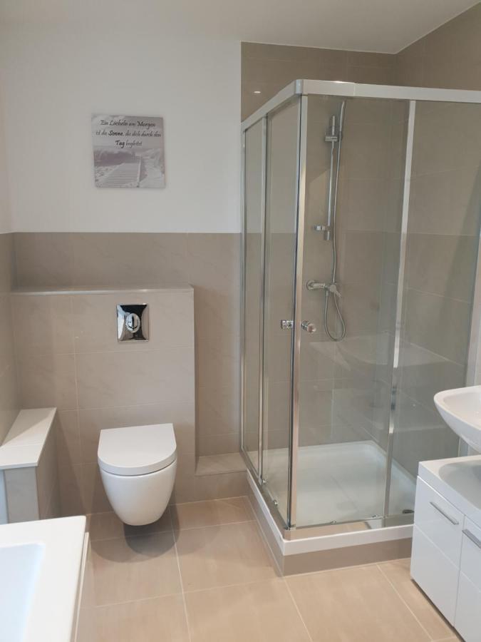 טרויסדורף Ferienwohnung Mit Jacuzzi Naehe Flughafen Koeln Bonn מראה חיצוני תמונה